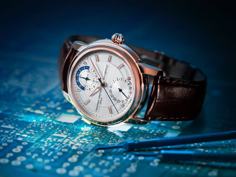 Luxury watch with smart technology